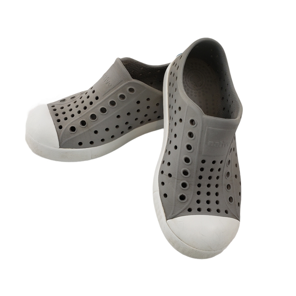 NATIVE WATER SHOES LIGHTWEIGHT SIZE C10 GRAY